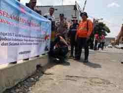 Daop 7 Madiun Kampanyekan Keselamatan Jalan di Perlintasan Sebidang Kereta Api di Kota Blitar Daop 7 Madiun Kampanyekan Keselamatan Jalan di Perlintasan Sebidang Kereta Api di Kota Blitar