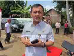 Gubernur Jateng Ahmad Luthfi Minta Kenaikan PBB di Pati Dikaji Ulang: Jangan Bebani Rakyat Gubernur Jateng Ahmad Luthfi Minta Kenaikan PBB di Pati Dikaji Ulang: Jangan Bebani Rakyat