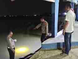 Balita Tewas Tenggelam di Tambak Desa Dahanrejo Saat Asyik Bermain Balita Tewas Tenggelam di Tambak Desa Dahanrejo Saat Asyik Bermain