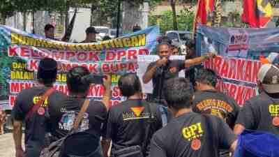 Jaka GPI : Pemkab Blitar tidak Butuh TP2ID, tapi Tim Efisiensi Anggaran dan Percepatan Pendapatan Jaka GPI : Pemkab Blitar tidak Butuh TP2ID, tapi Tim Efisiensi Anggaran dan Percepatan Pendapatan
