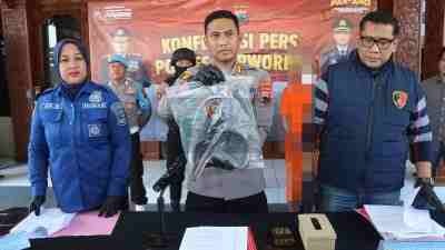 Polres Purworejo Ungkap Pencurian Modus Pecah Kaca, Tersangka Residivis Dibekuk di Kulon Progo Polres Purworejo Ungkap Pencurian Modus Pecah Kaca, Tersangka Residivis Dibekuk di Kulon Progo