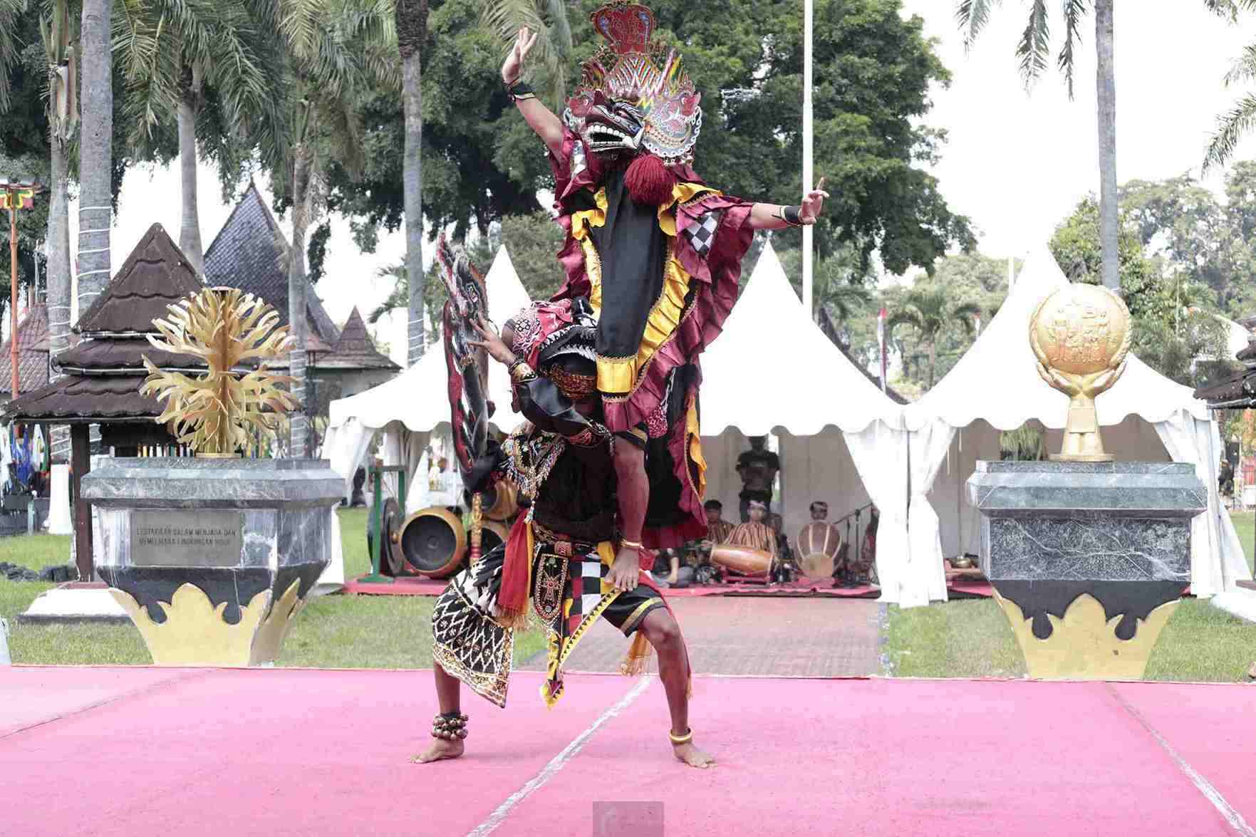 Kesenian Jaranan Memeriahkan Pisowanan Agung Hari Jadi Blitar ke-701 Tahun