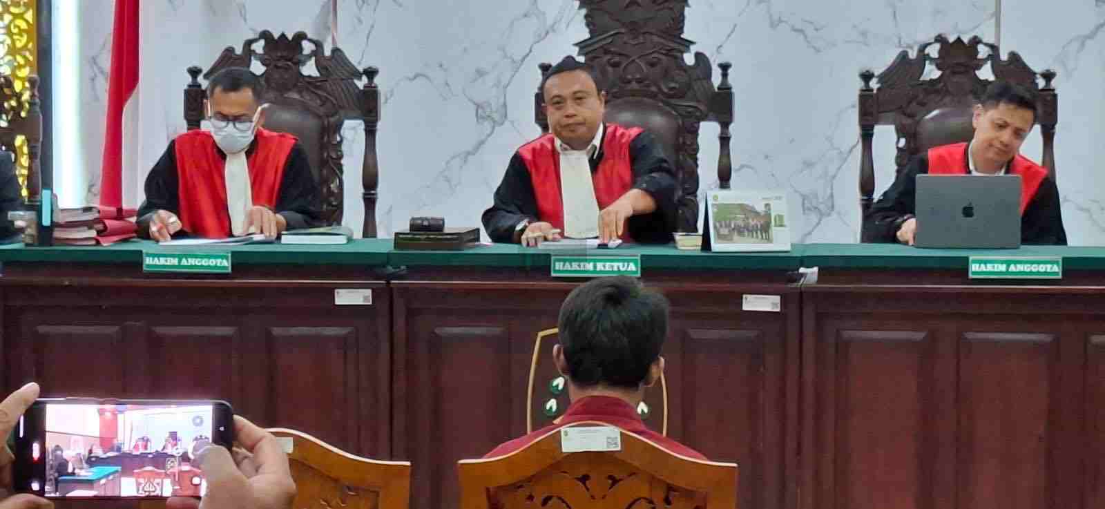 Hakim Vonis Mati Terdakwa Pembunuhan Satu Keluarga, Kuasa Hukum Banding Majelis Hakim PN Kabupaten Kediri Menjatuhkan Hukuman Mati kepada Yusa Cahyo Utomo Pelaku Pembunuhan Satu Keluarga di Kediri