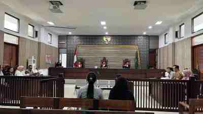 PN Kota Kediri Gelar Sidang Sengketa Tanah Warisan, Hadirkan 2 Orang Saksi PN Kota Kediri Hadirkan 2 Saksi dalam Sidang Sengketa Warisan