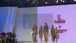 Kurangi Sampah Fashion, Santri Purworejo Bawa Pesan Fashion Berkelanjutan Lewat Bunga Peony di Jogja Fashion Week 2025 Penampilan SMK Unggulan An Nawawi Purworejo di Jogja Fashion Week 2025