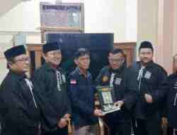 Pengurus PSHT Kota Blitar Serahkan Legalitas ke Bakesbangpol, Saatnya Nyawiji dan Rukun