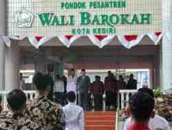 Peringati HUT RI ke-80, Ponpes Wali Barokah Kediri Ajak Santri Berkontribusi Bangun Bangsa Peringati HUT RI ke-80, Ponpes Wali Barokah Kediri Ajak Santri Berkontribusi Bangun Bangsa