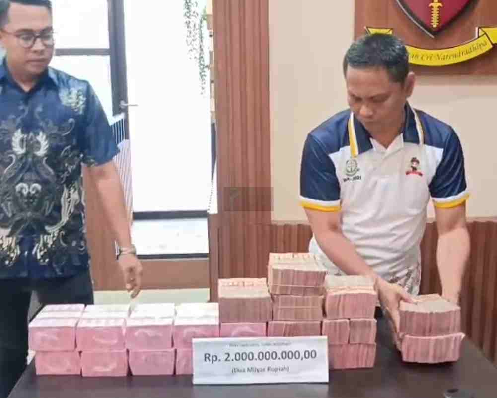 Kejari Tanjung Perak Sita Uang Pengganti Rp3,5 Miliar Progres Kasus Korupsi Bank BUMN Screenshot 2025 08 22 17 00 08 455 edit com.miui .videoplayer 1