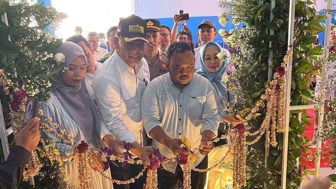 Lima SPPG Dapur MBG di Kebumen Diresmikan Tenaga Ahli Muda dari Kantor Staff Kepresidenan RI Brigjen TNI Purnawirawan Syahnan