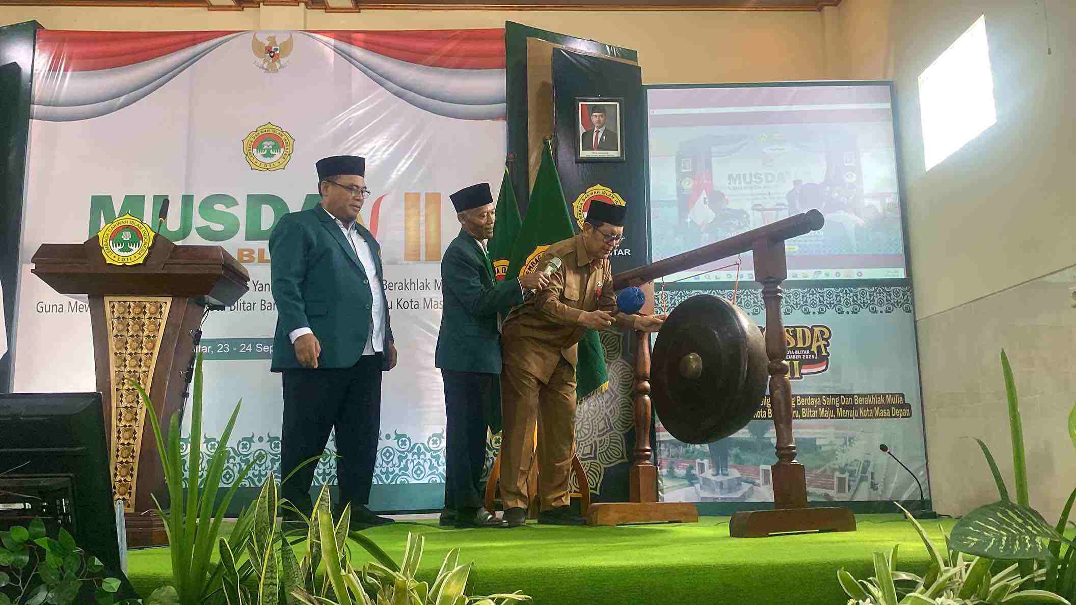 Musda VII LDII DPD Kota Blitar Menuju Kota Blitar Kota Masa Depan Asisten I Sekda Kota Blitar M. Sidik S.Sos . M.AP Mewakili Wali Kota Blitar Membuka Musda LDII VII Kota Blitar