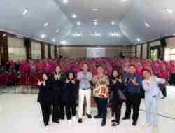 Ratusan Guru Di Kabupaten Blitar Antusias Ikuti Seminar Nasional "How To Be A Great Teacher" Ratusan Guru Di Kabupaten Blitar Antusias Ikuti Seminar Nasional “How To Be A Great Teacher”