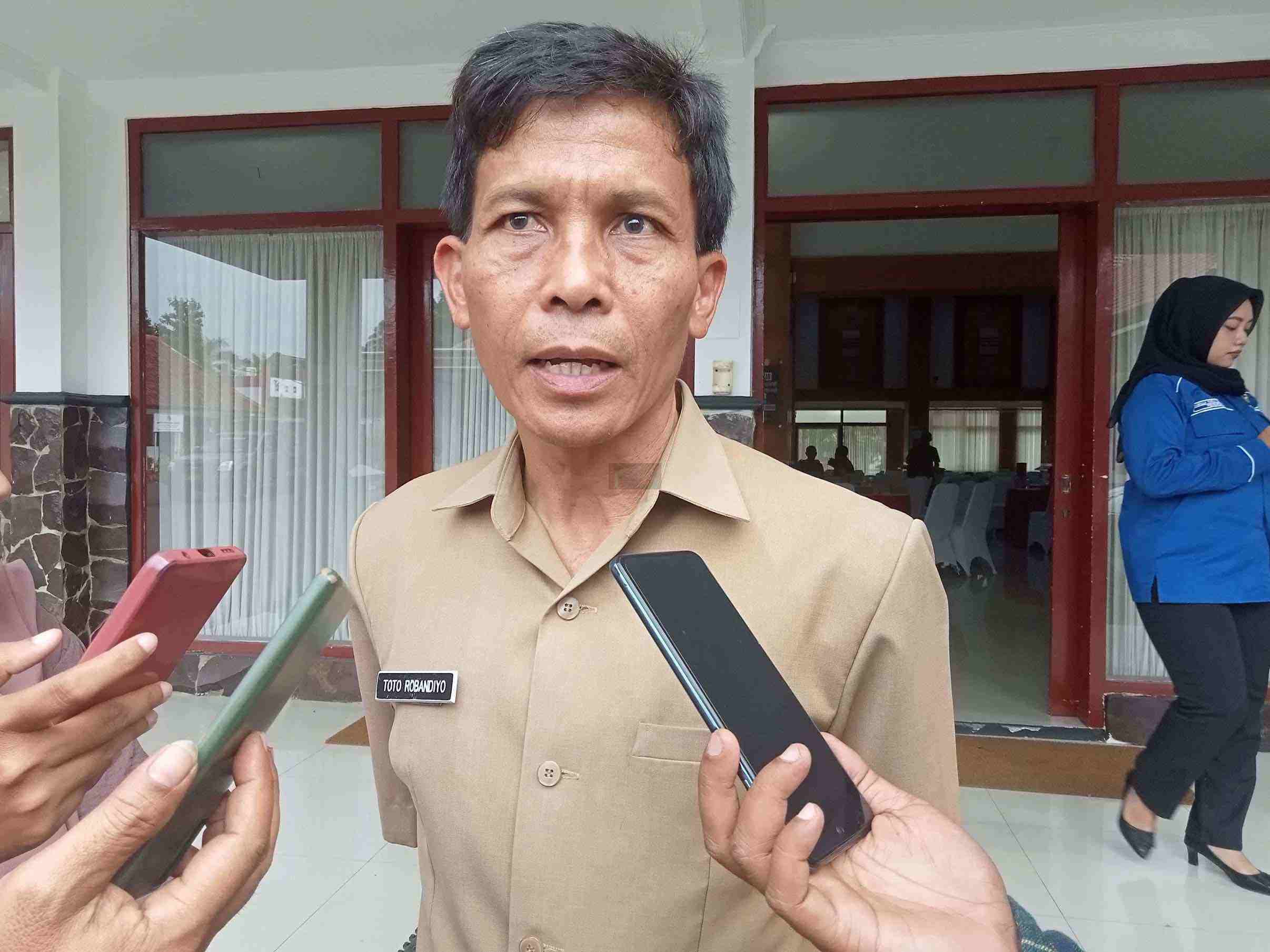 Demo dan Kericuhan Libatkan Anak-anak, Pemkot Blitar Tingkatkan Kewaspadaan Kepala Badan Kesatuan Bangsa dan Politik Bakesbangpol Kota Blitar Toto Robandiyo