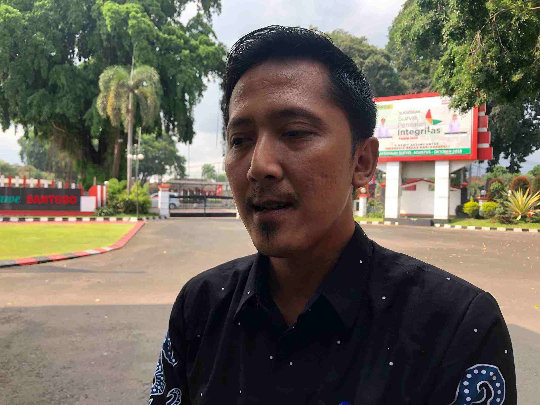 Kerja Sama dengan Pasar Jaya, Blitar Awali Suplai 1 Ton Ayam ke DKI Jakarta Kepala Bagian Tata Pemerintahan Kabag Tapem Setda Kota Blitar Fredy Hermawan