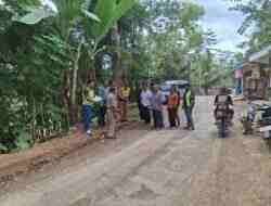 Komisi II DPRD Purworejo Periksa Proyek Jalan Kalijambe-Cacaban Lor Komisi II DPRD Purworejo Periksa Proyek Jalan Kalijambe-Cacaban Lor