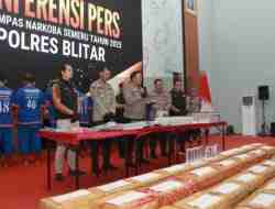 Polres Blitar Bekuk 13 Tersangka Peredaran Obat-obatan Terlarang Termasuk Sabu-sabu