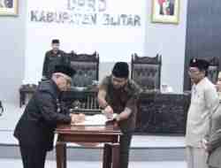 DPRD Kabupaten Blitar Gelar Paripurna Pengesahan KUA-PPAS 2025 DPRD Kabupaten Blitar Gelar Paripurna Pengesahan KUA-PPAS 2025