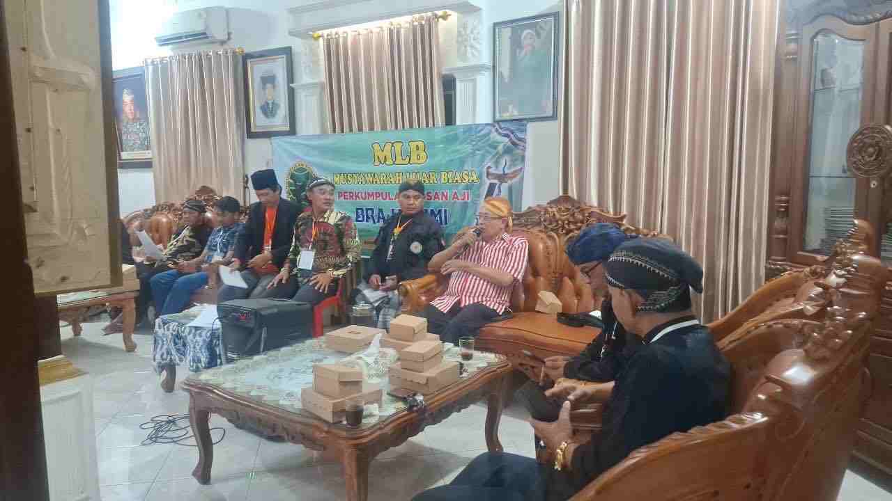 Sugeng Winarto Terpilih Pada Musyawarah Luar Biasa (MLB) Perkumpulan Tosan Aji Brajabumi Kabupaten Kebumen Sugeng Winarto Terpilih Pada Musyawarah Luar Biasa MLB Perkumpulan Tosan Aji Brajabumi Kabupaten Kebumen