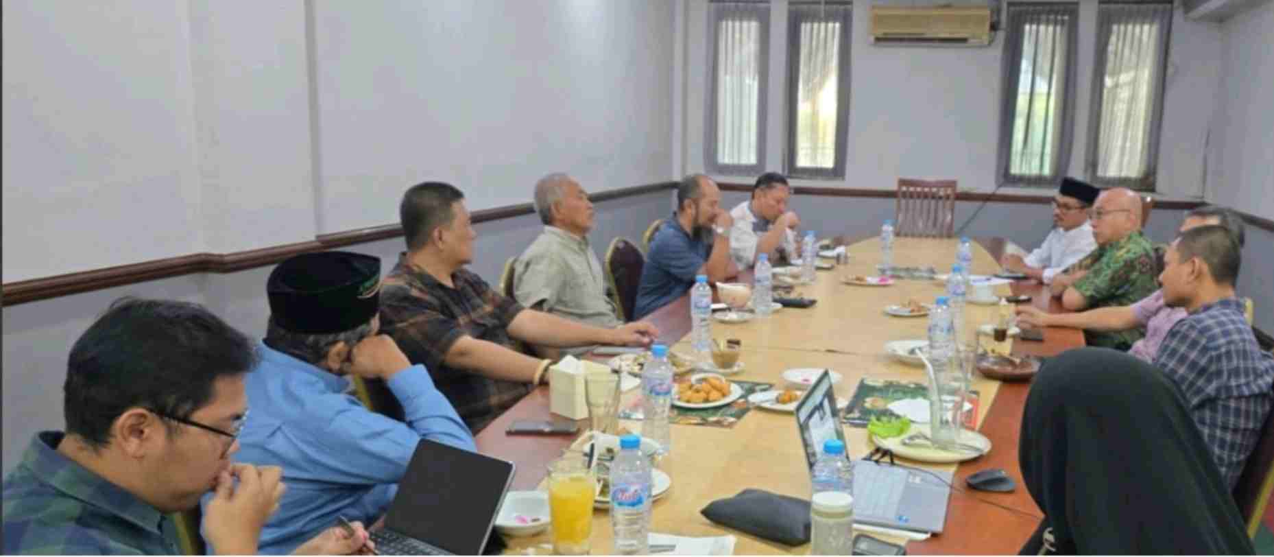 Enam Asosiasi Haji-Umroh Jatim Bersatu Menyongsong Era Baru Ulul Albabb