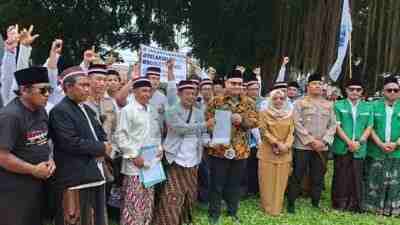 Buntut Tayangan TV Nasional Rendahkan Ponpes, Santri di Kediri Istighosah dan Tuntut Permintaan Maaf Petinggi TV Nasional