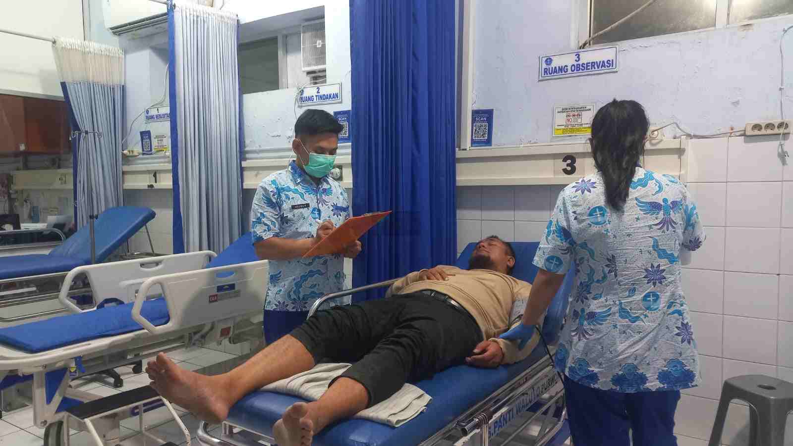 Hutang Piutang, Kasus Pengeroyokan oleh Ketua Ormas di Purworejo Naik ke Penyidikan Ari Pambudi Korban Pengeroyokan Ormas di Purworejo saat Menjalani Perawatan Medis