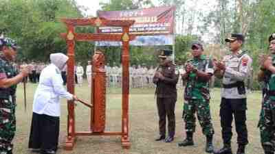 Bupati Purworejo Buka TMMD Sengkuyung IV 2025 di Loano, TNI Wujudkan Pemerataan Pembangunan Bupati Purworejo Hj Yuli Hastuti Pembukaan TMMD di Desa Kalinongko Kecamatan Loano Kabupaten Purworejo
