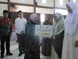 3.458 Guru Ngaji di Purworejo Terima Insentif dari Pemkab Purworejo 3.458 Guru Ngaji di Purworejo Terima Insentif dari Pemkab Purworejo