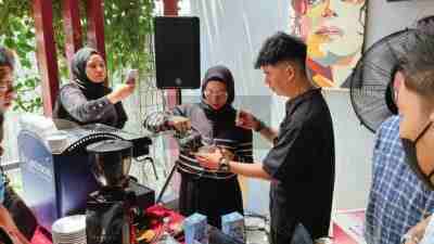 Belajar Seduh Hingga Espresso: Coffee Class Sidoarjo Ajak Peserta Jadi Barista Sehari IMG 20251013 WA0007