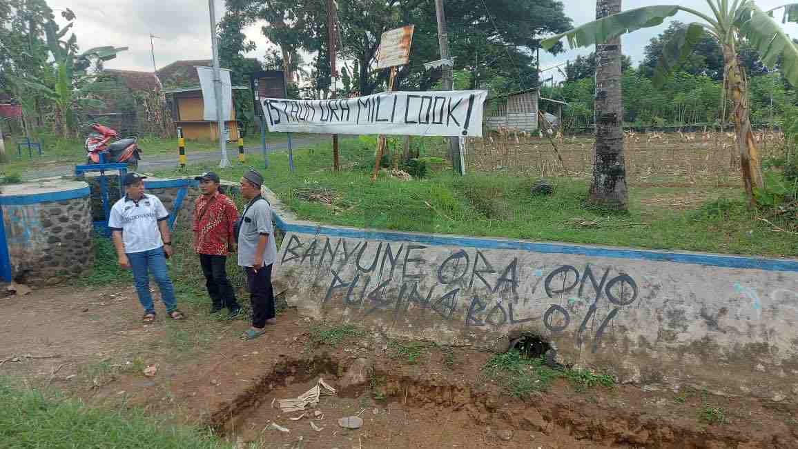 120 Lubang di Saluran Irigasi di Purworejo, Sebabkan 15 Tahun tidak Teraliri Air Muhaimin Anggota DPRD Provinsi Jawa Tengah Meninjau Saluran Irigasi di Kabupaten Purworejo