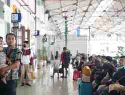Haiii Santri, Naik Kereta Api Daop 7 Madiun Beri Diskon 10 Persen Haiii Santri, Naik Kereta Api Daop 7 Madiun Beri Diskon 10 Persen