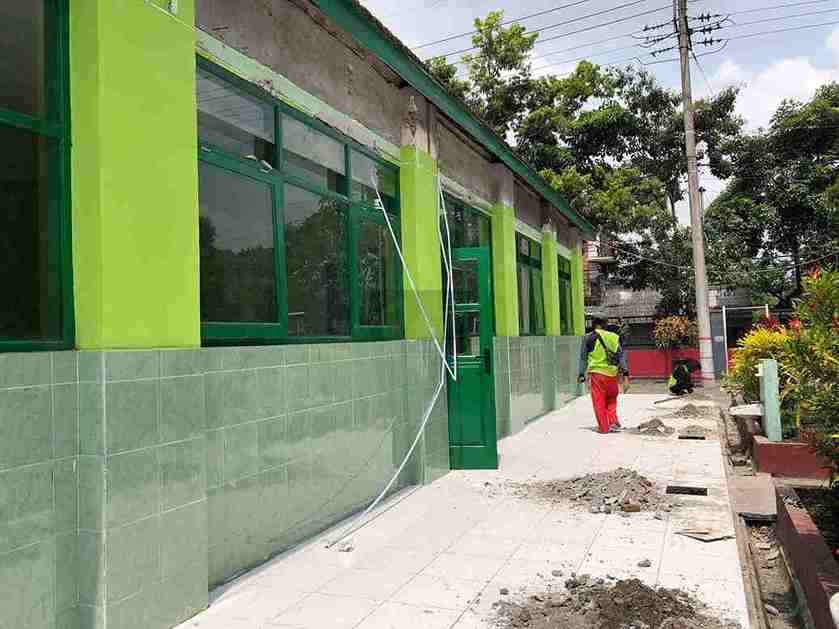 Kontraktor Proyek Atap SDN Bendo 1, Terancam Tak Dibayar Penuh SDN Bendo 1 Kota Blitar Pasca Atap Teras Roboh