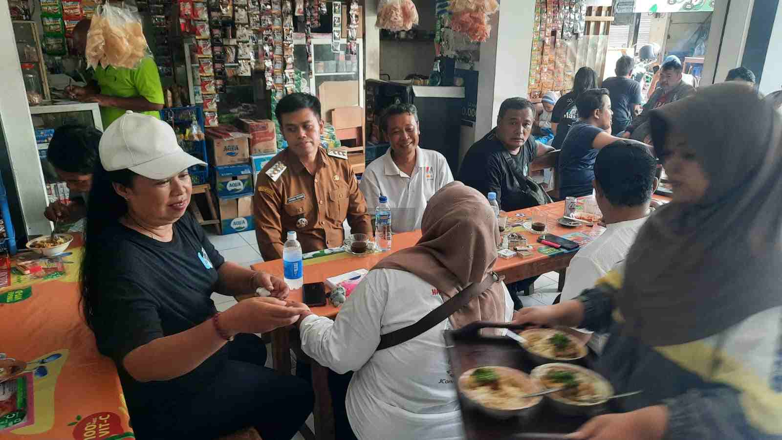 Wali Kota Blitar Sebut Wakilnya "Pembantu", Program SAE ? Wali Kota Blitar Syauqul Muhibbin Bersama Sejumlah Awak Media di Istana Gebang Kota Blitar