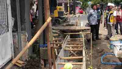 Wali Kota Blitar Ingin Drainase Solusi Banjir, Proyek Dikebut Wali Kota Blitar Ingin Drainase Solusi Banjir, Proyek Dikebut