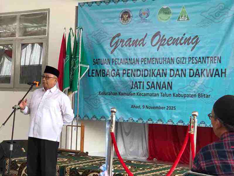 Bupati Blitar Rijanto saat SPPG di Pondok Pesantren Jatisanan Kecamatan Talun