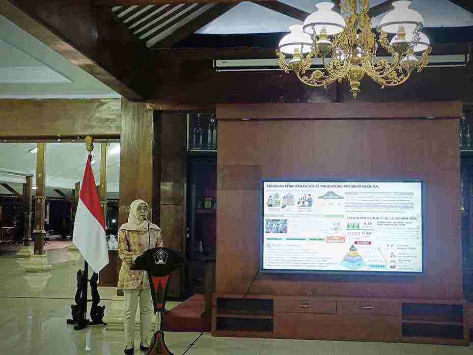 Direktur Jenderal Perhutanan Sosial Kementerian Kehutanan Catur Endah Prasetiani