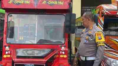 Polres Blitar Kota Tertibkan Empat Kereta Kelinci (Adong-odong) yang Beroperasi di Jalan Umum