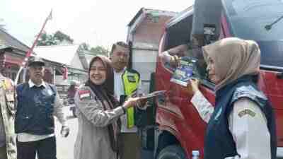 Kepala Bapeda Kabupaten Blitar Asmaning Ayu