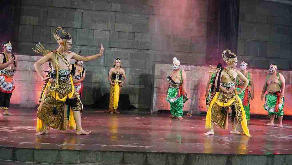 Pertunjukan Wayang Wong di Pancasila Fest