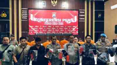 Polres Blitar Kota Pers Rilis Pencurian