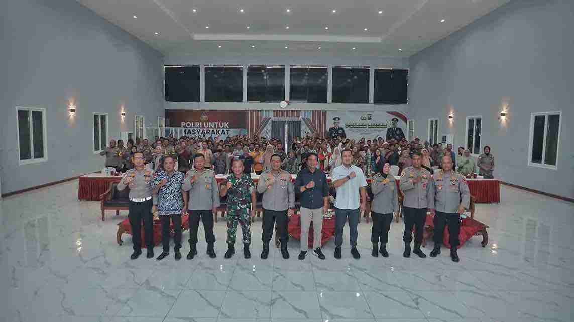 Sekitar 200 Petani Mengikuti Sosialisasi Penggunaan Pupuk Organik untuk Pertanian di Mapolres Blitar