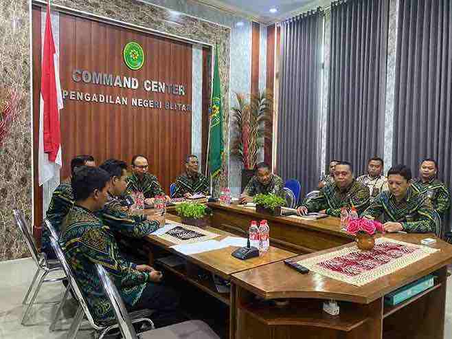 Sebarkan Pemahaman Hukum Lewat Media Sosial, PN Blitar Gandeng Praktisi Digital Marketing Alumni UNPAR KPN Blitar Mengikuti Pelatihan Media Sosial