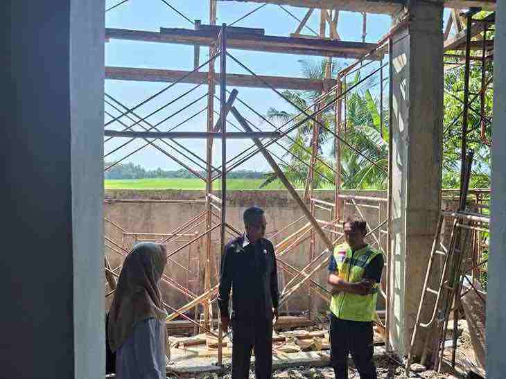 Ketua DPRD Kabupaten Purworejo Tunaryo Sidak Pembangunan Puskesmas Sruwoh