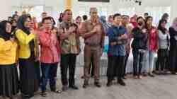 Pedagang Kelurahan Banjar Melati mengikuti kegiatan Seminar Halal dan Bazar UMKM