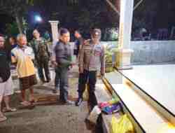 Miris Bayi Perempuan Dibuang di Teras Rumah Warga Udanawu Berbalut Selendang Merah