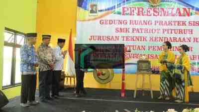 Peresmian Gedung Ruang Praktik Siswa RPS Jurusan Teknik Kendaraan Ringan TKR SMK Patriot Pituruh Kabupaten Purworejo Purworejo