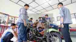SMK YPE Sawunggalih Kutoarjo Ubah Motor BBM ke Listrik