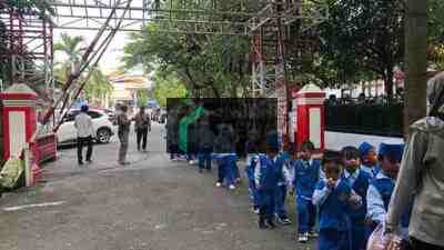 Libur Natal dan Tahun Baru, Kebon Rojo Kian Padat Pengunjung