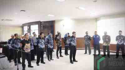 Bupati Blitar Rijanto Melantik Badrodin sebagai Dewan Pengawas Perumda Penataran Aneka Usaha PENA