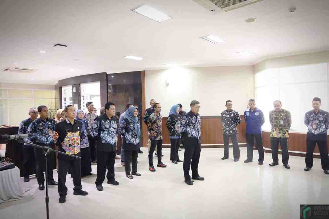 Bupati Blitar Rijanto Melantik Badrodin sebagai Dewan Pengawas Perumda Penataran Aneka Usaha PENA