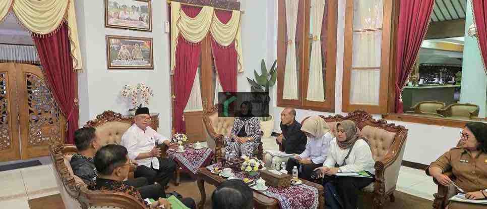 Bupati Blitar Rijanto Menerima Tamu dari Kementerian PU