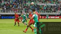 Coach Bernardo Tavares Persembahkan Kemenangan Persebaya atas Malut United IMG 20260110 205022